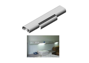 El panel horizontal montado en la pared de la cabeza de la cama de hospital con la iluminación para ICU médico